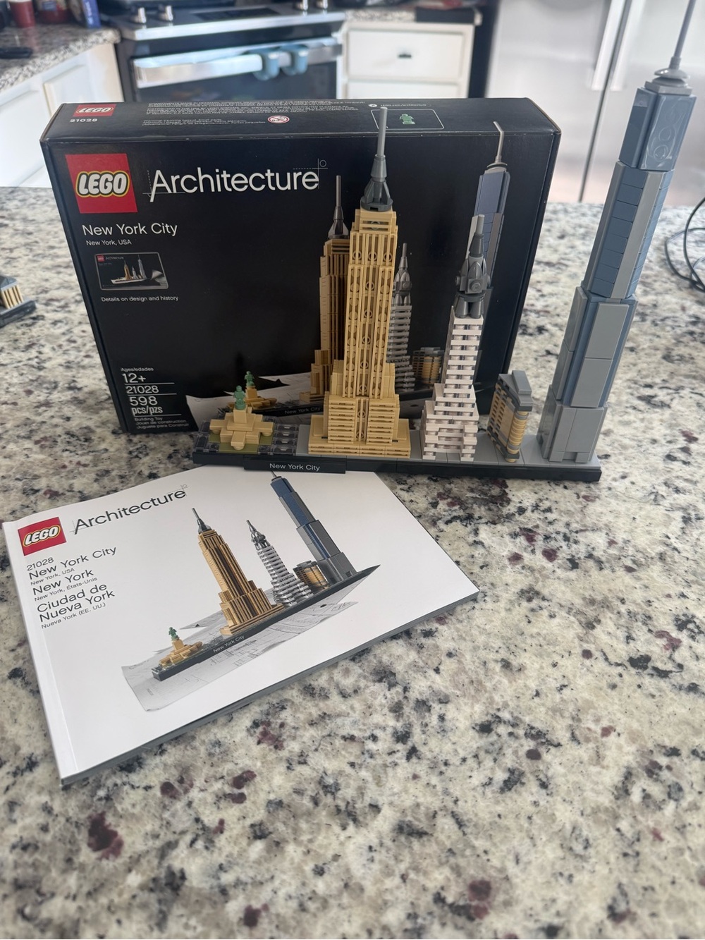 RETIRED LEGO Architecture New York City 21028